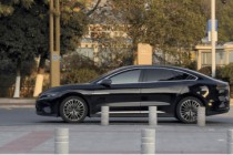 高校停车场真相：比亚迪成大学老师购车首选