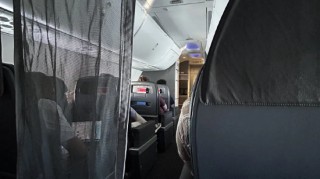 隔帘相争：2026年航空业客舱层级竞争为何愈演愈烈