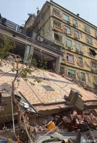 亲历者讲述缅甸震后一夜：多人受伤失联，救援急需大型机械设备