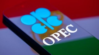 OPEC+将开会讨论提高产量配额，料同意理论上5月增产