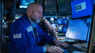 午盘：美股基本持平 市场聚焦经贸会谈