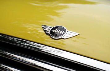 车出事故怎么办:车辆发生事故后该如何处理?处理车辆事故时要注意哪些方面? 第1张 车出事故怎么办:车辆发生事故后该如何处理?处理车辆事故时要注意哪些方面? 第1张