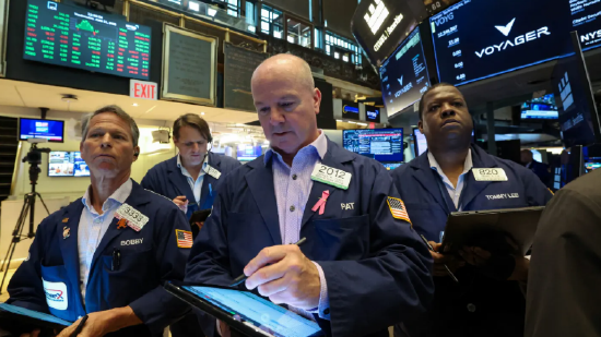 盘前：三大股指期货齐跌 特朗普威胁单方面加关税  第2张