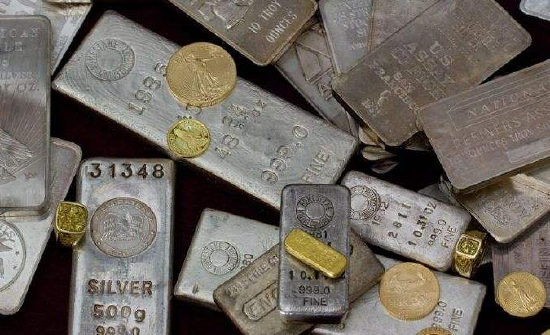 12月24日外盘头条:美国消费者信心连续第五个月下滑 金银连续两日刷新历史新高 特朗普提美联储主席必要条件 第4张 12月24日外盘头条:美国消费者信心连续第五个月下滑 金银连续两日刷新历史新高 特朗普提美联储主席必要条件 第4张