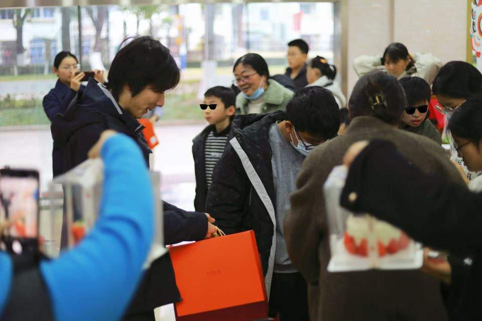 徐胤泽谈“胤泽童心计划”:健康是长期平衡,情感陪伴本身就是一种预防 第5张 徐胤泽谈“胤泽童心计划”:健康是长期平衡,情感陪伴本身就是一种预防 第5张