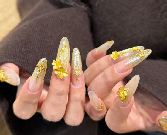 年轻人花上万元打造黄金美甲:轻量化、IP化、场景化产品需求爆发,小克重金饰占比显著提升 第3张 年轻人花上万元打造黄金美甲:轻量化、IP化、场景化产品需求爆发,小克重金饰占比显著提升 第3张