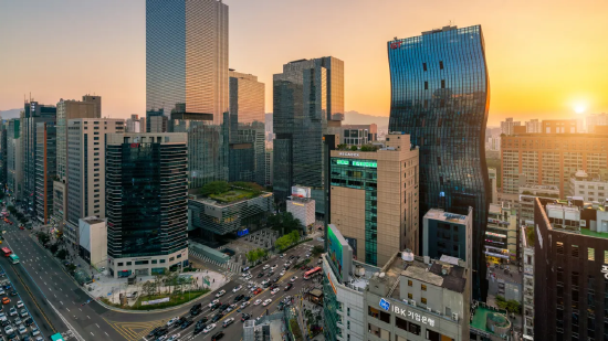 特朗普最新关税举措未影响亚洲市场,韩国Kospi指数创历史新高 第1张 特朗普最新关税举措未影响亚洲市场,韩国Kospi指数创历史新高 第1张