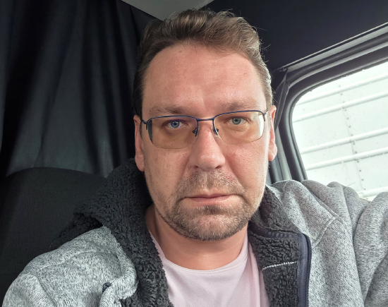 特朗普取消移民卡车司机驾照的规定正式生效 第2张 特朗普取消移民卡车司机驾照的规定正式生效 第2张