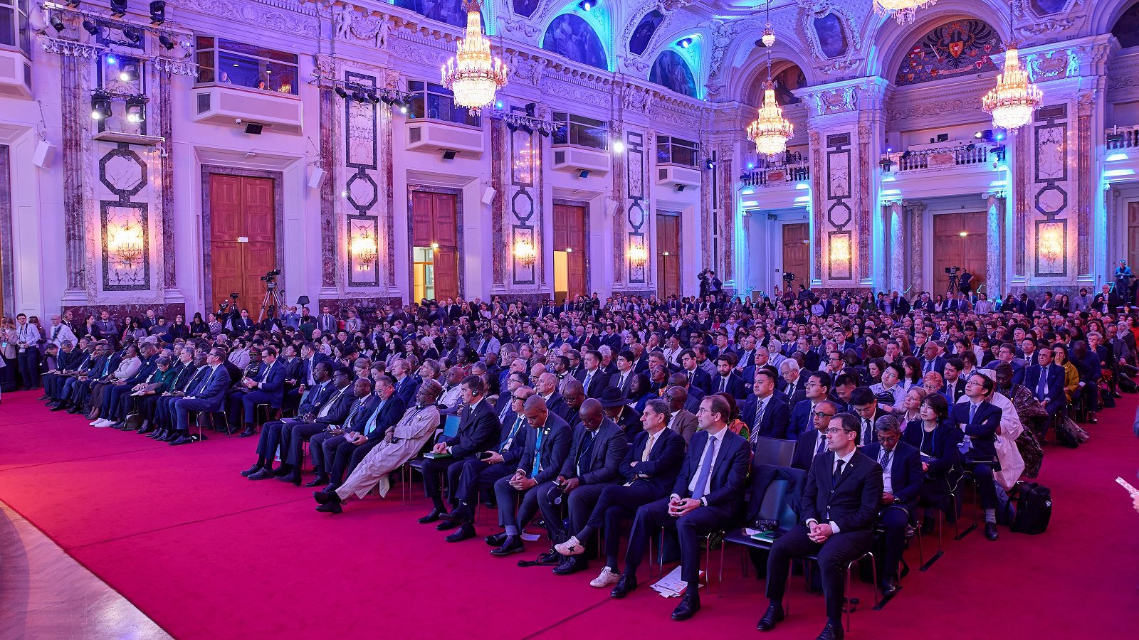 地缘冲突加速能源转型步伐  第3张